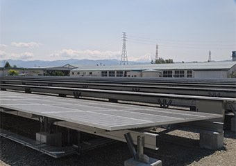 再生可能エネルギ－ 太陽光発電設備の写真２